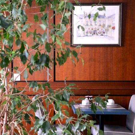 Coq Hotel مورويْ سور مير المظهر الخارجي الصورة